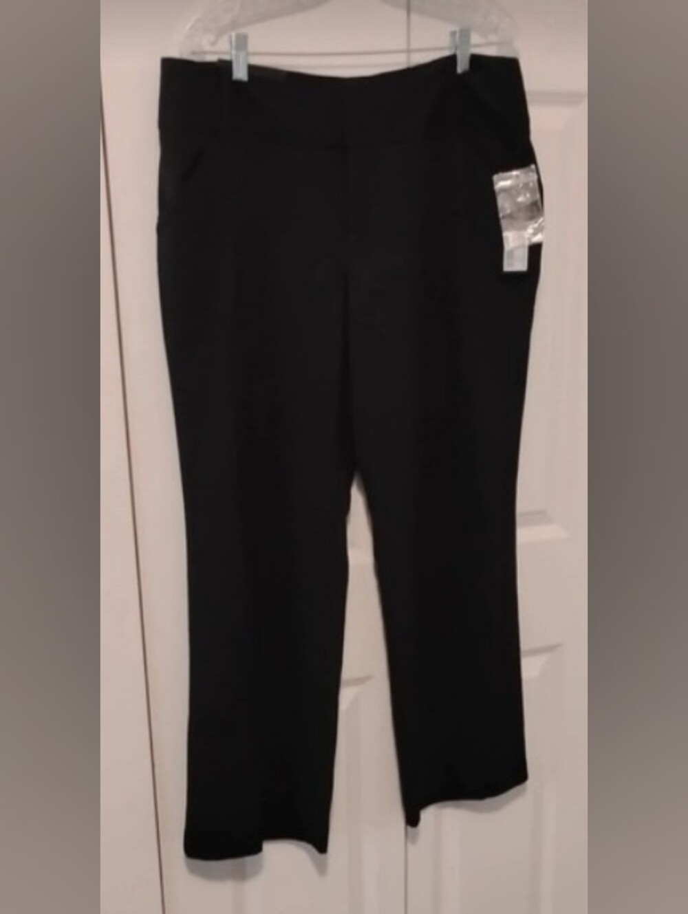 Daisy Fuentes ladies pants straight leg, mid-rise size 16S New with tags